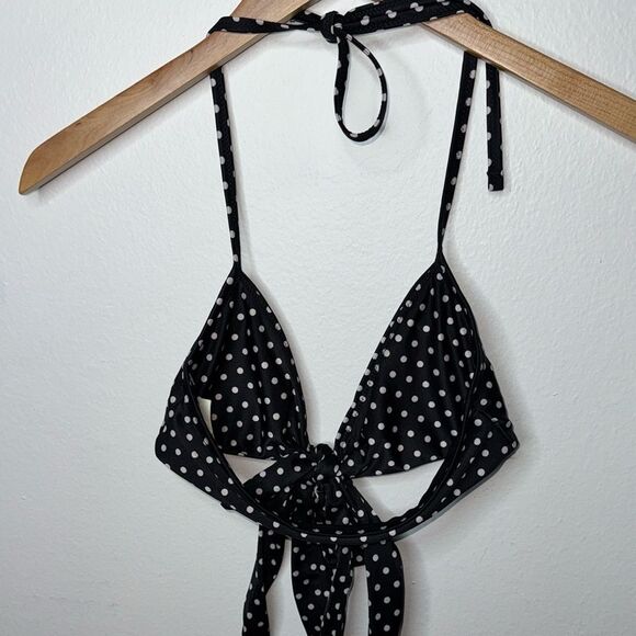 Aerie Black White Polka Dot Halter
Triangle Bikini Swim Top Size XS - Picture 4 of 7